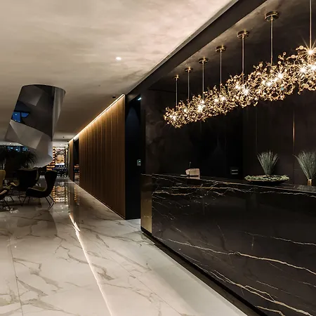 A Hotel 4*